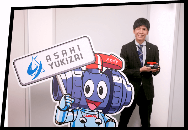 お客様のお困りごとを解決する営業マンになることが目標です。